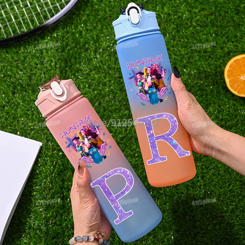 Gourde KPOP 750ml – Lettre Personnalisée & Couleurs Dégradées