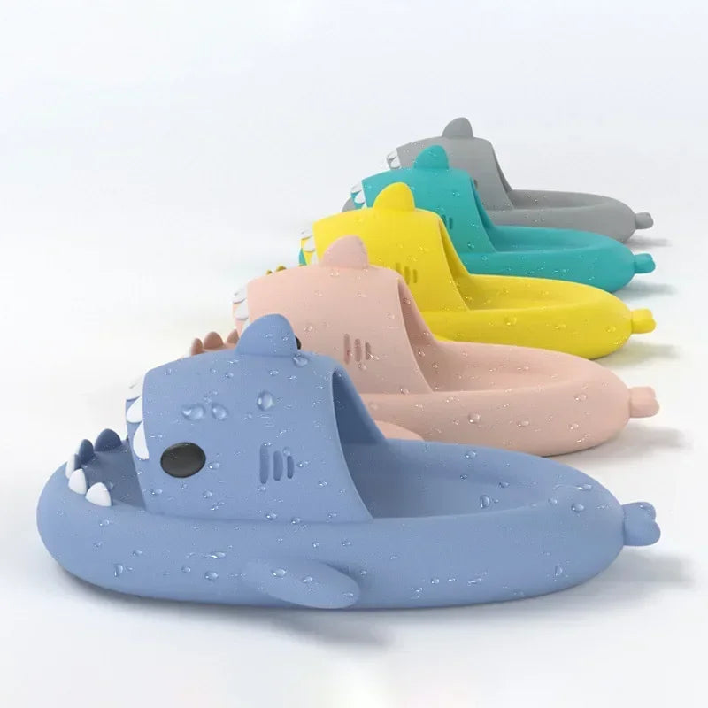 Pantoufles Requin Antidérapantes – Chaussures Amusantes Maison & Extérieur