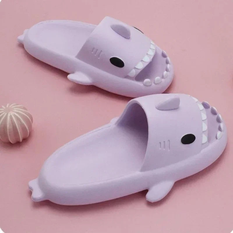 Pantoufles Requin Antidérapantes – Chaussures Amusantes Maison & Extérieur