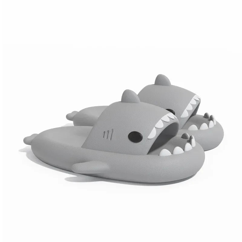 Pantoufles Requin Antidérapantes – Chaussures Amusantes Maison & Extérieur
