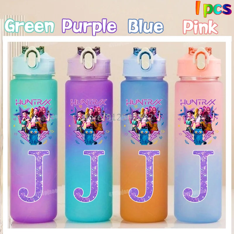 Gourde KPOP 750ml – Lettre Personnalisée & Couleurs Dégradées